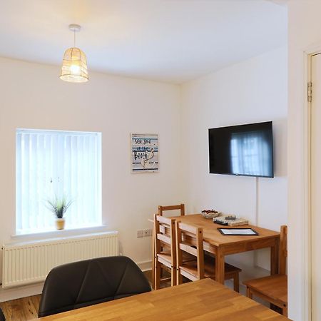 Hythe Townhouse Retreatヴィラ エクステリア 写真